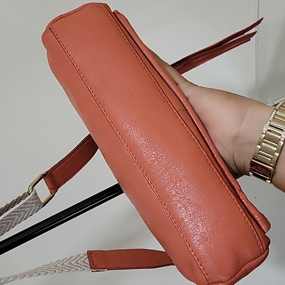 Lucky Brand Orange Koda Leather crossbody bag😍🥰 - Picture 12 of 15